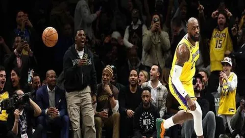 乌克兰所盼，中方已授，泽连斯基对美态度突变同时显现。